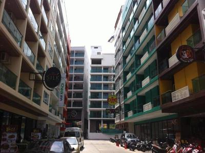 iCheck inn Central Patong