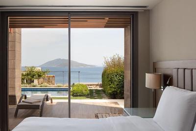 Caresse, A Luxury Collection Resort