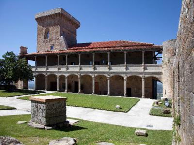 Parador Castillo de Monterrei
