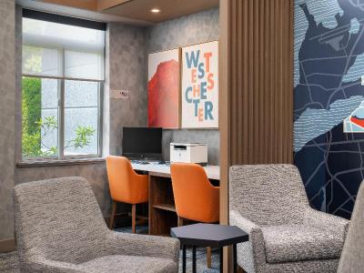 Holiday Inn Express & SUI Hawthorne Elmsford North