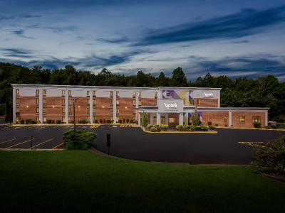 Spark by Hilton Lexington