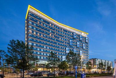 Aloft Boston Seaport