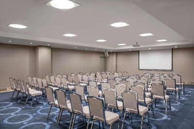 Doubletree By Hilton Istanbul Gayrettepe