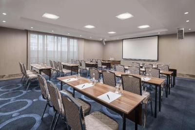 Doubletree By Hilton Istanbul Gayrettepe