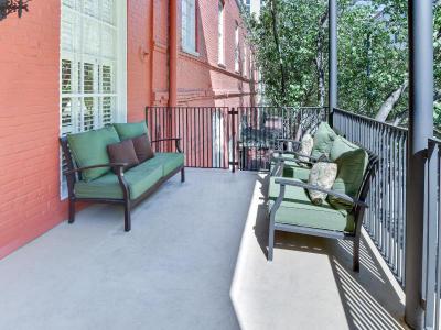 Plaza Suite Hotel Resort