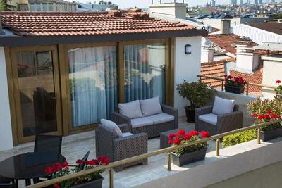 Tan Hotel