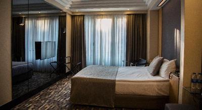 Tan Hotel