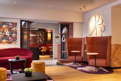 Hotel Mayflower Opera