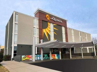 La Quinta Inn & Suites Tulsa Downtown/Route 66