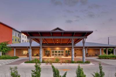 Homewood Suites by TechRidge Parmer @ I-35