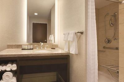Embassy Suites by Hilton Akron-Canton Airport