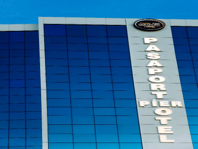Pasaport Pier Hotel