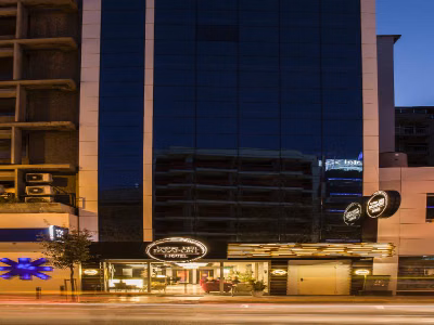 Pasaport Pier Hotel