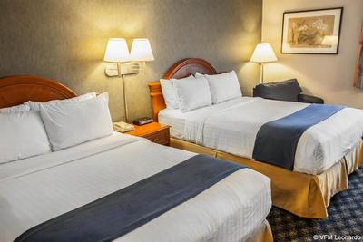 Quality Inn & Suites St Charles -West Chicago