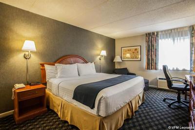 Quality Inn & Suites St Charles -West Chicago