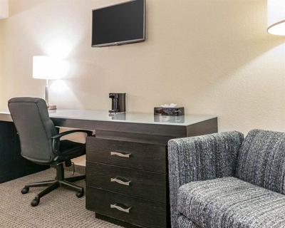 Quality Inn Indianapolis Northwest