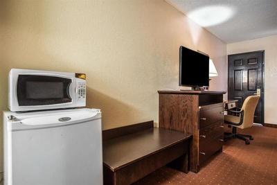 Rodeway Inn North Charleston