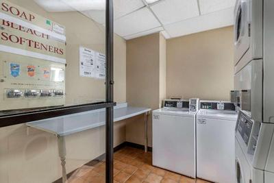Econo Lodge Broken Arrow -Tulsa