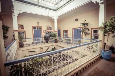 Riad Azalia