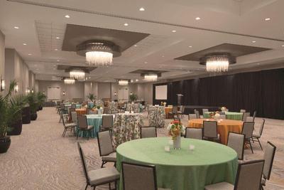 Embassy Suites By Hilton Oklahoma City Downtown