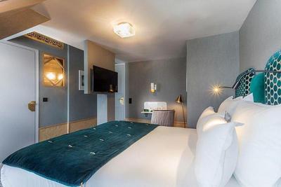 Handsome Hotel by Elegancia