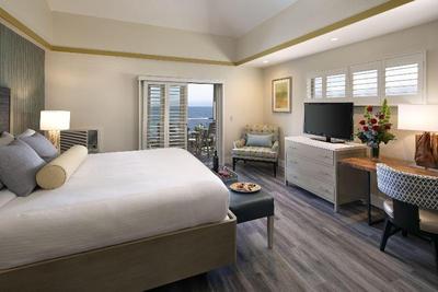 Inn At The Cove
