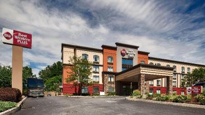 Wingate by Wyndham Harrisburg Near Hershey