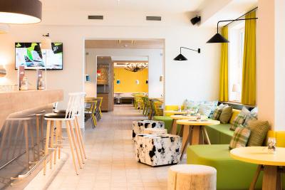 Hey Lou Hotel Piding