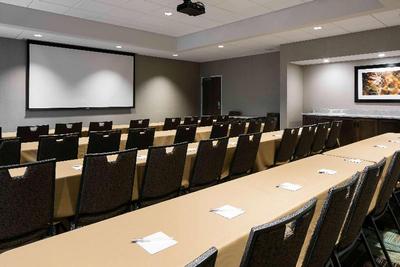 Hampton Inn & Suites Hudson