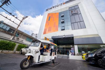 Cubic Pratunam