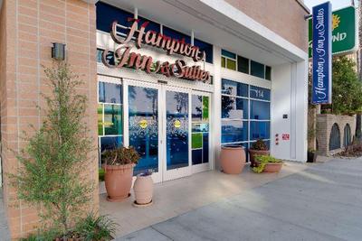 Hampton Inn & Suites Los Angeles - Glendale