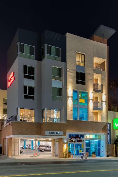 Hampton Inn & Suites Los Angeles - Glendale