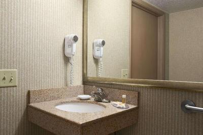 Days Inn by Wyndham Rock Falls