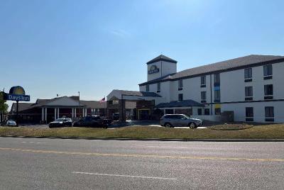 Days Inn by Wyndham Tulsa Central