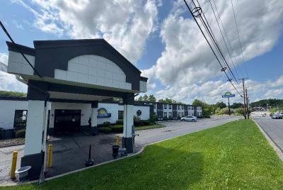 Days Inn by Wyndham Liberty