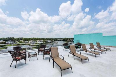 Howard Johnson by Wyndham Virginia At The Beach
