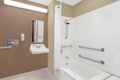 Microtel Inn & Suites By Wyndham Sidney