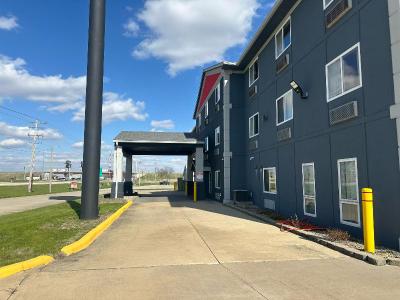 Burgundy Inn & Suites By OYO El Paso