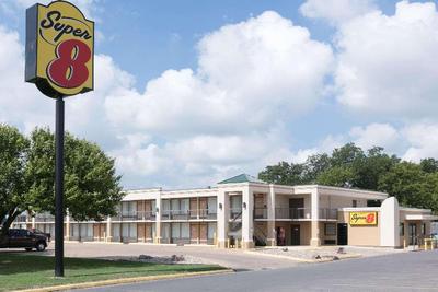 Super 8 by Wyndham Duncan