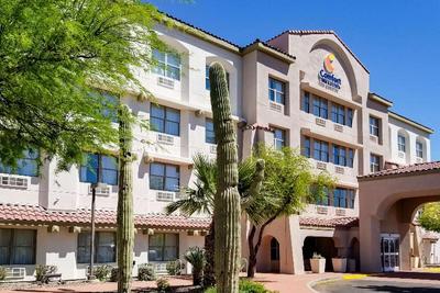 Comfort Inn & Suites Tempe Phoenix SkyHarbor Airpt