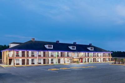 Baymont Commerce GA Near Tanger Outlets Mall