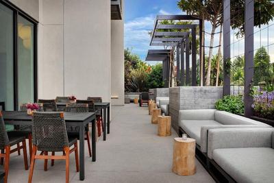 SpringHill Suites by Marriott Oceanside Beach