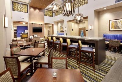 Hampton Inn & Suites Pittsburgh Airport South Set