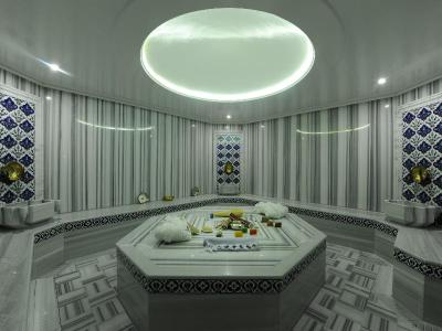 Le Petit Palace Hotel