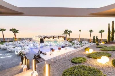 Doubletree By Hilton Izmir Airport