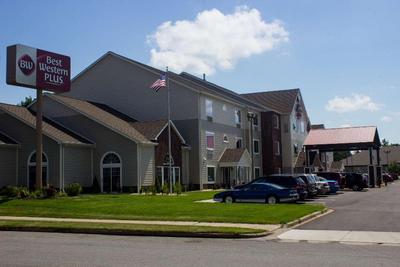 Best Western Plus Menomonie Inn & Suites