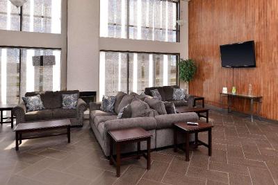 Quality Inn & Suites Matteson near I-5