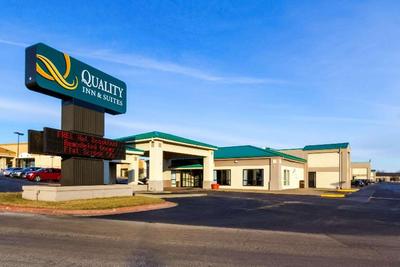 Quality Inn & Suites Moline-Quad Cities