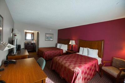 Econo Lodge Inn & Suites Joplin Area