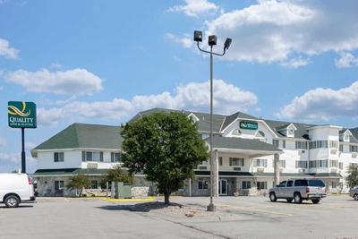 Quality Inn & Suites Lincoln Municipal Airport